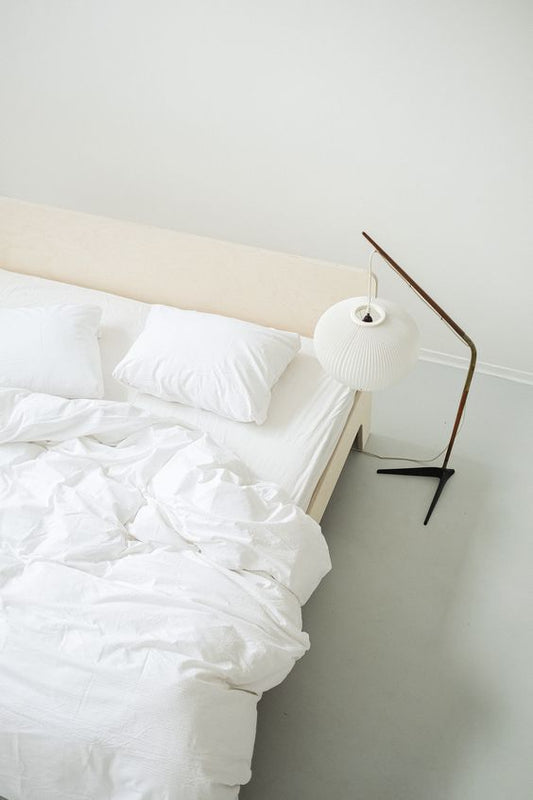 Essential White Fitted Sheet Luxe Cotton Sateen Bundle